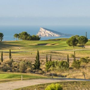 Play under the Alicante sun, where golf and paradise come together!